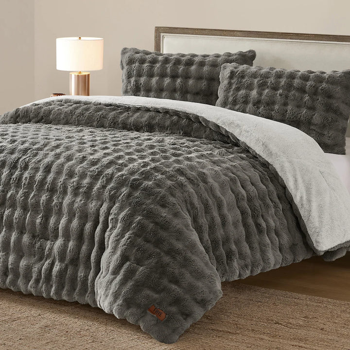 FRYE 3-Piece Faux Fur Comforter Set
