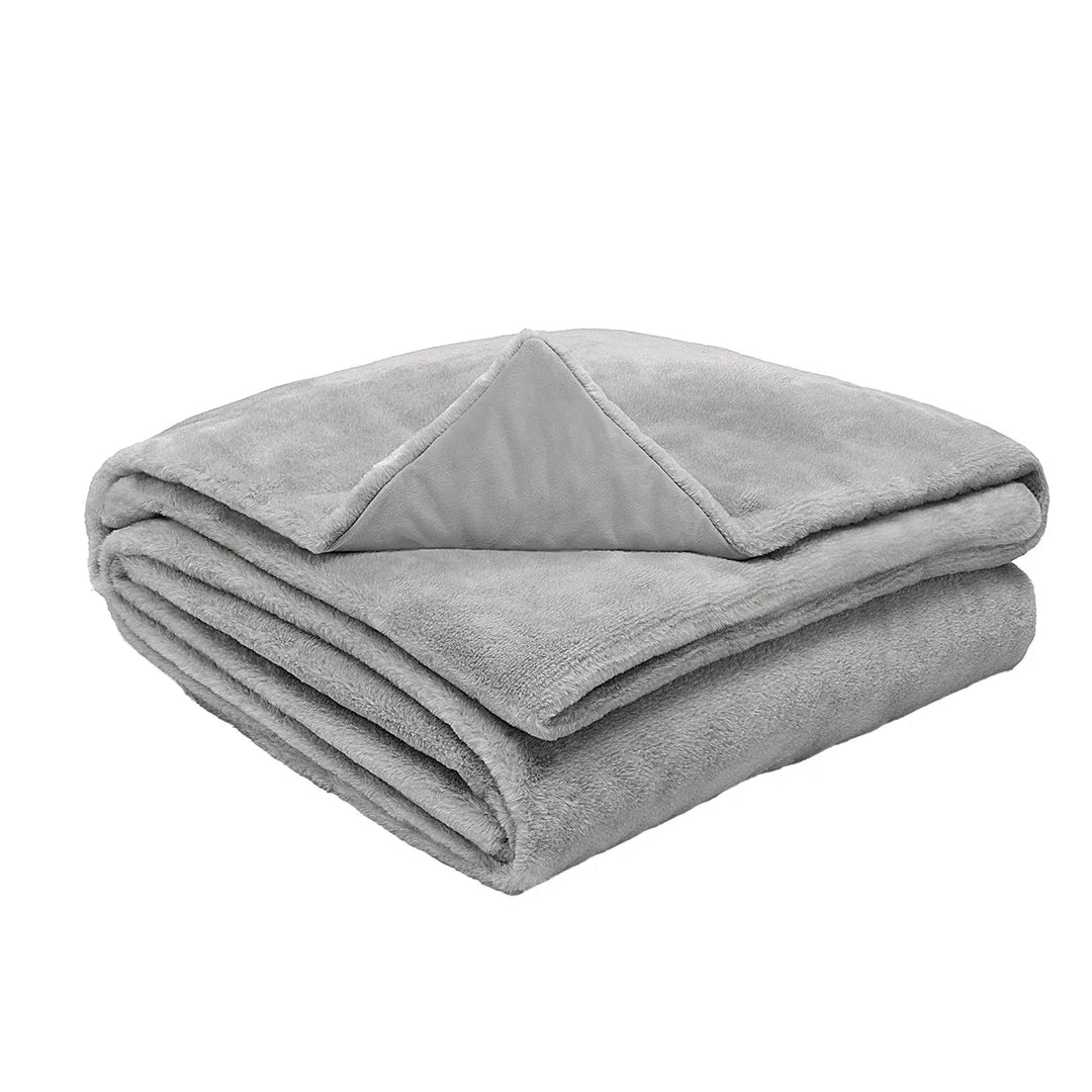 Mon Chateau Luxurious Faux Fur Throw