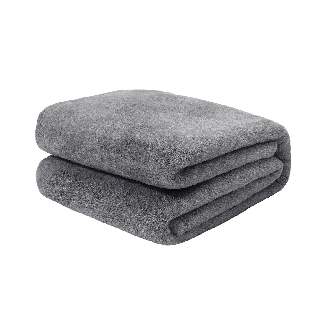 Mon Chateau Luxurious Faux Fur Throw