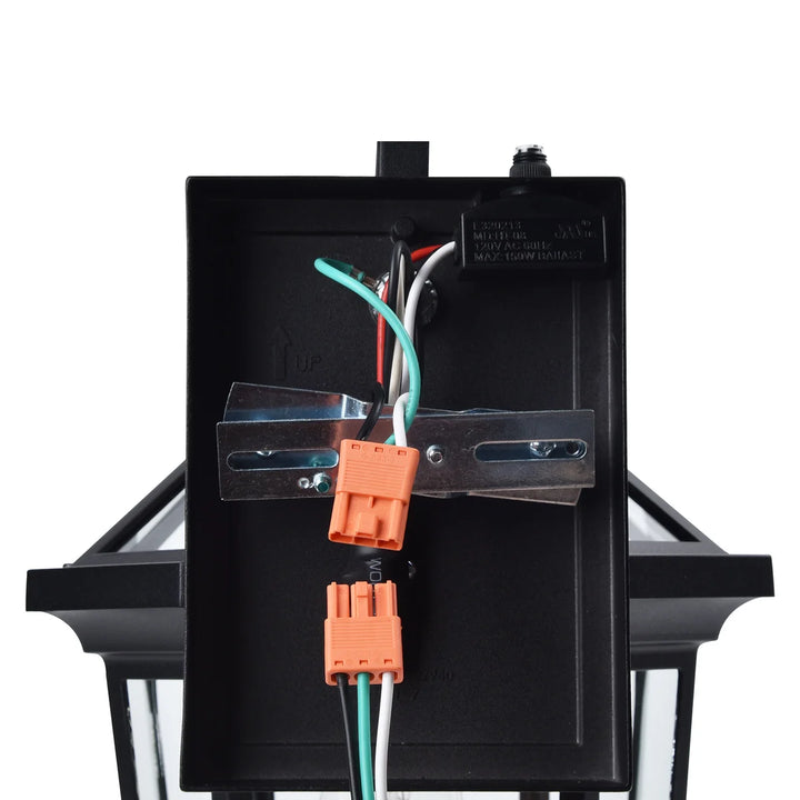 Lutec Traditional Outdoor Wall Light