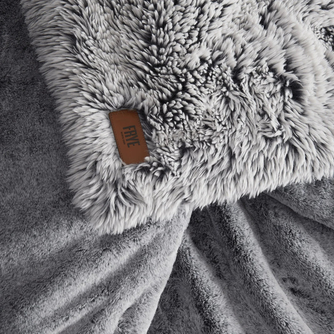 FRYE - Jeté de luxe arctique