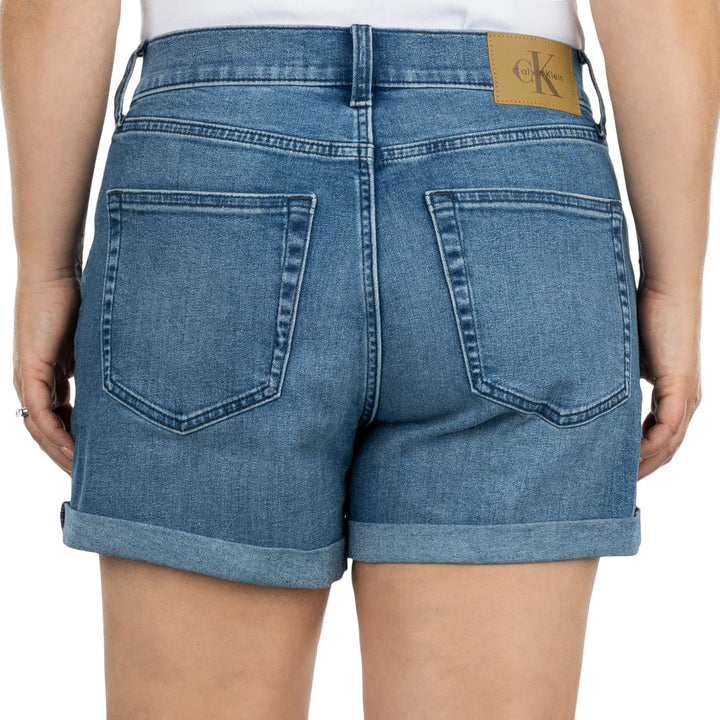 Calvin Klein - Pantalon court en denim