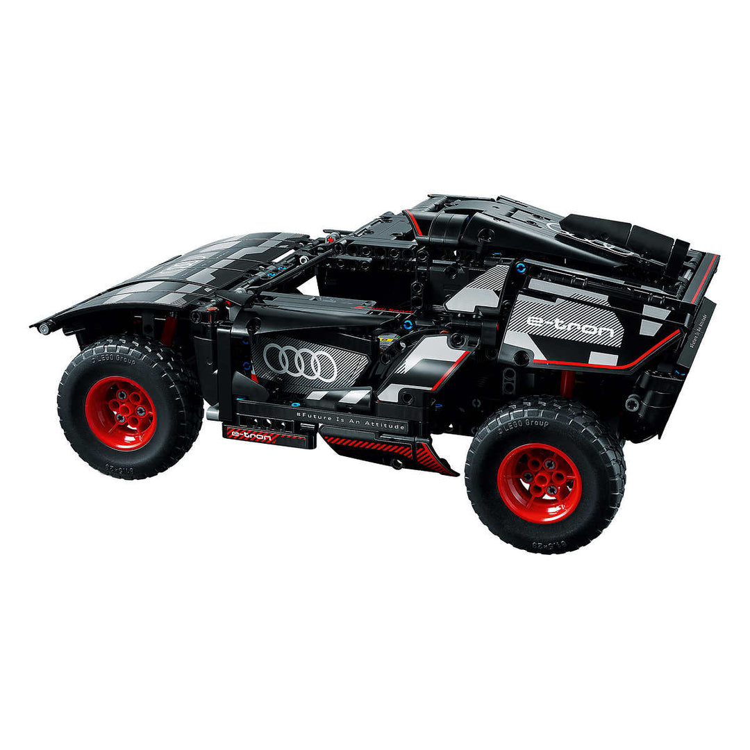 LEGO Technic - Audi RS Q e-tron - 42160