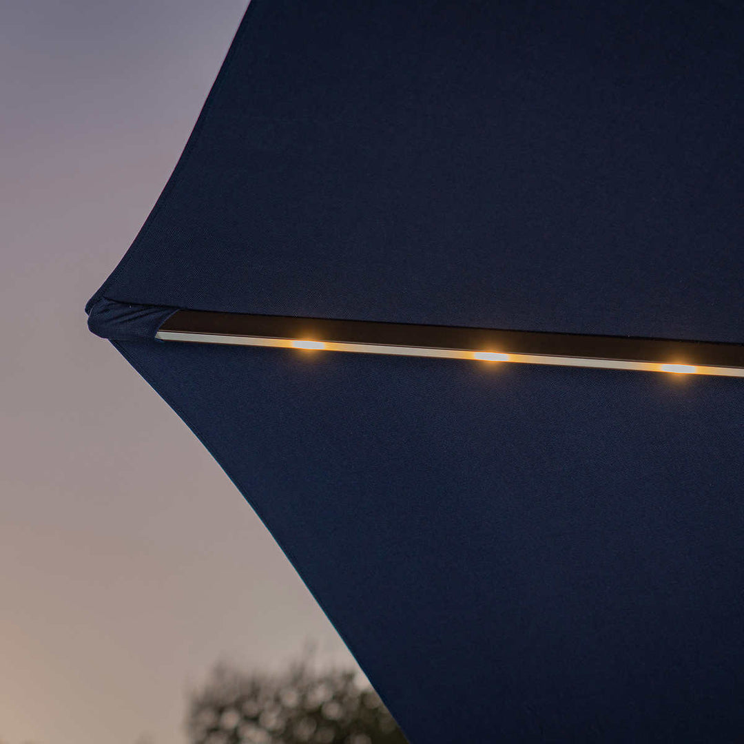 Sunvilla - Parasol rond à DEL solaire de 3,35 m (11 pi)