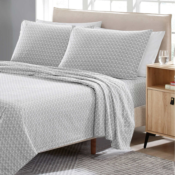 Scott Living 220 Thread Count Cotton Sateen Sheet Set